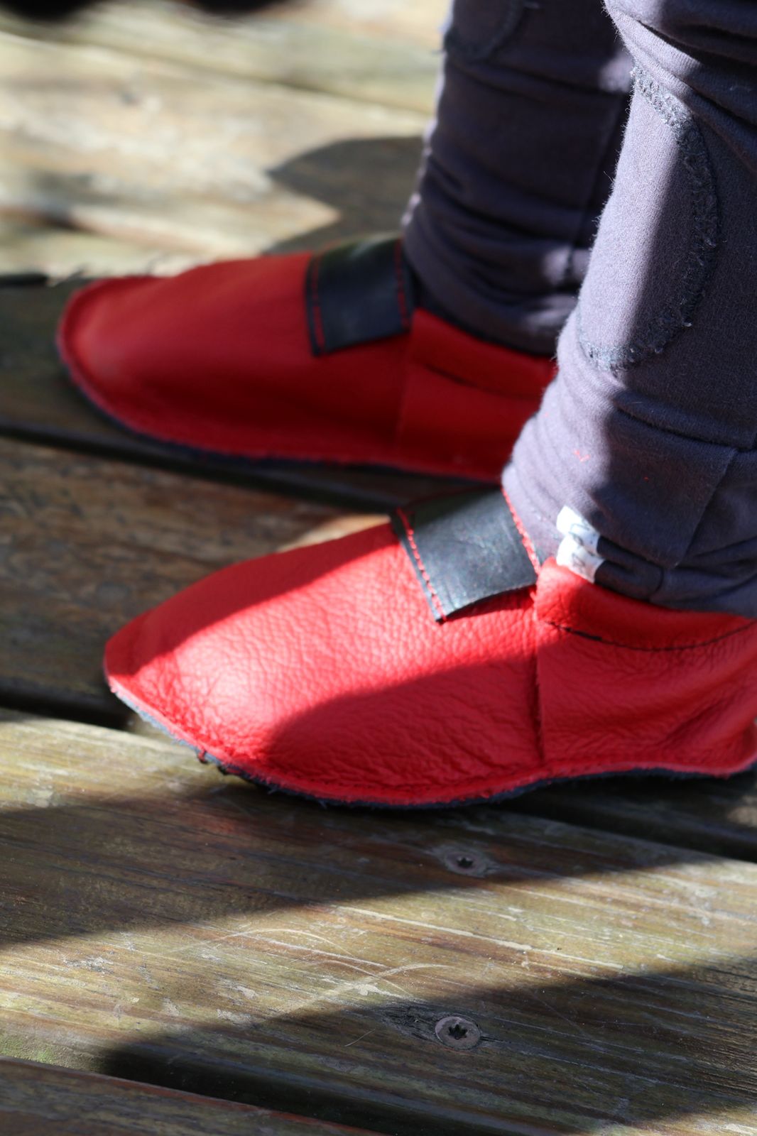 Leather baby shoes