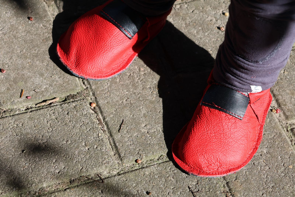 Leather baby shoes